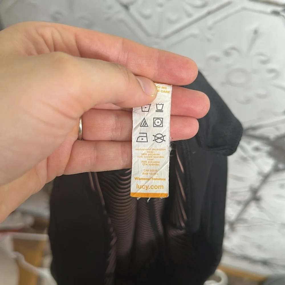 Like new! Lucy striped yoga workout capris - Picture 5 of 5